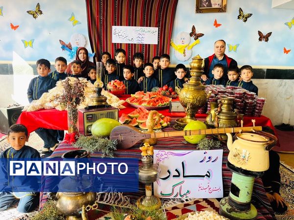 مراسم بزرگداشت ولادت حضرت فاطمه (س) و روز مادر در آموزشگاه پسرانه علاقبندنیا