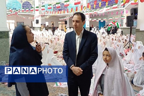 برگزاری جشن تکلیف مختص ۱۰۰۰ دانش‌آموز دختر در مسجد سلمان فارسی