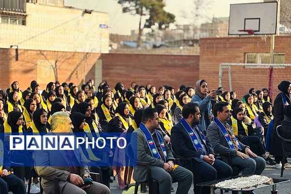 برگزاری همایش یاوران مقاومت در مدرسه عفت آهنگری ناحیه یک شهرری