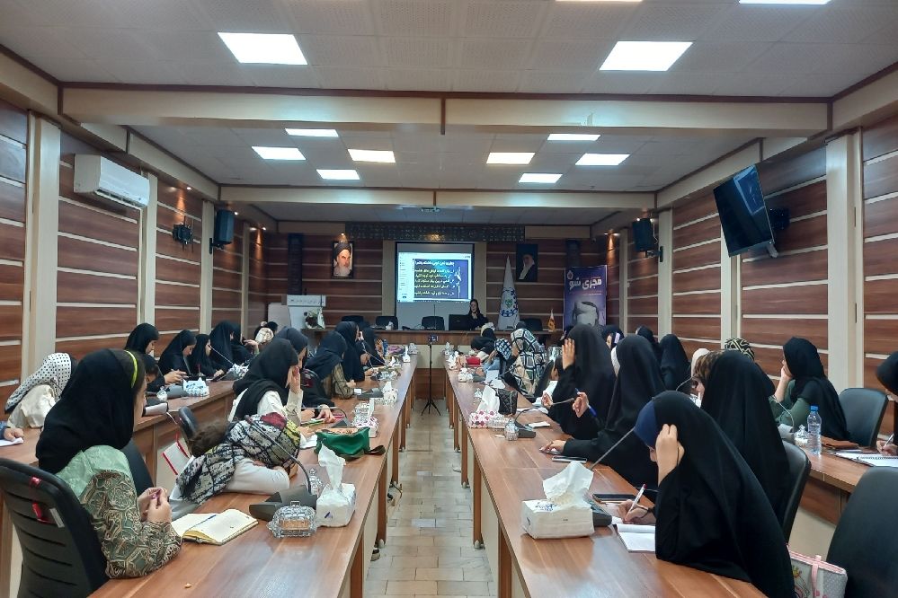 دوره آموزشی مجری‌شو، با موضوع لحن و حس