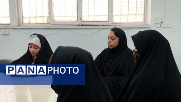 نشست خبرنگاران در شهرستان خلیل‌آباد 