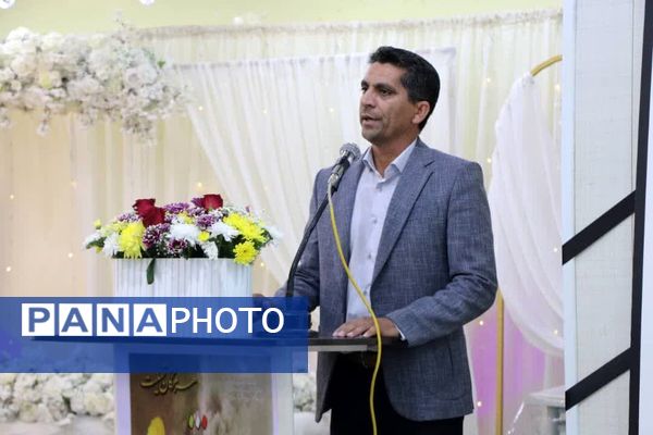 جشن تجلیل ازمقام والای معلم در بندرخمیر
