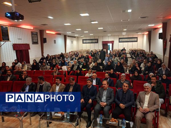 انتخابات شورای انجمن اولیا و مربیان  در نیشابور 