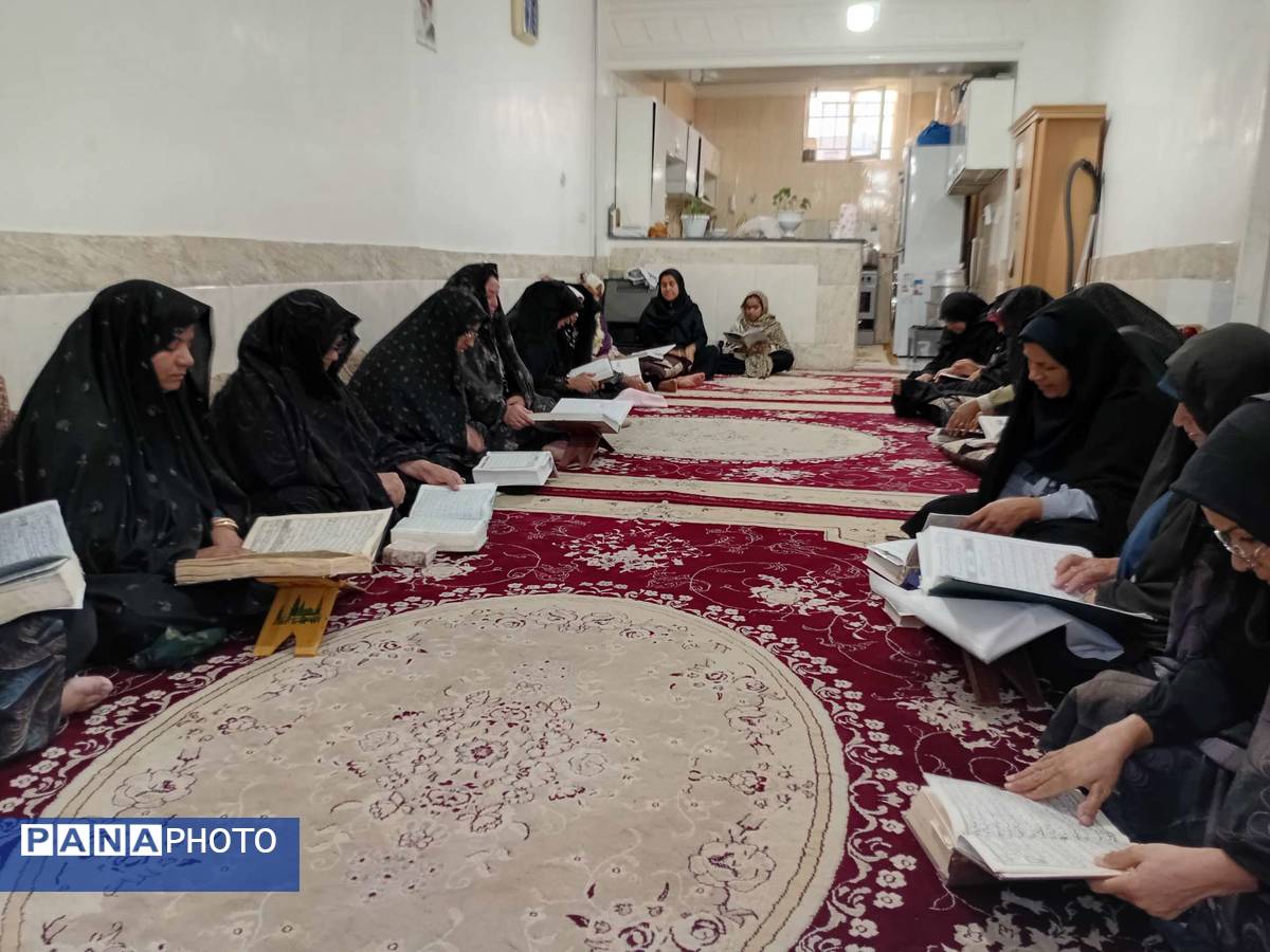 جلسات قرائت قرآن در ایام محرم در خلیل آباد