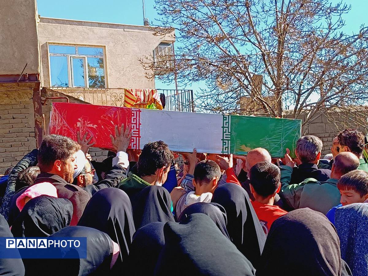 مردم علی‌آباد دمق جوکار از شهید گمنام استقبال کردند