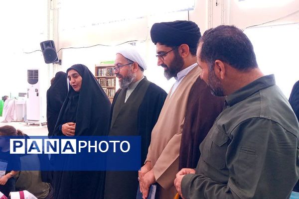 اجتماع بزرگ جوانان نقش آفرین و گام دوم انقلاب به‌مناسبت گرامیداشت هفته دفاع مقدس