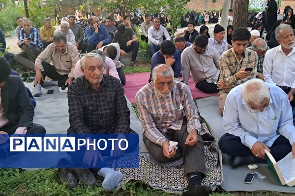 مراسم دعای عرفه درجوار شهدای گمنام پارک وحدت شهرستان آشخانه