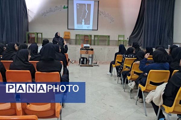 هفته ادبی-فرهنگی دبیرستان طلیعه