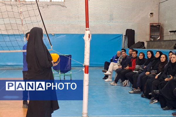 کارگاه توانمندسازی و مهارت آموزشی ورزشی شهرستان قرچک