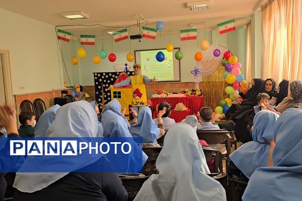 گرامیداشت روز جهانی معلولین در مدرسه استثنایی دخترانه شهدای تقی زاده ۳ کهریزک 