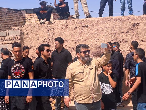 قاب هایی که عاشقی را ثبت می کنند
