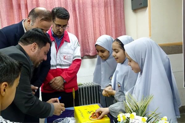 زنگ هفته سلامت روان در مدرسه کودک مسلمان قرچک به صدا در آمد