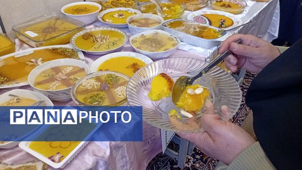 جشنواره شله زرد به مناسبت هفته بهداشت روان در مدرسه مادرمهربان خلیل آباد