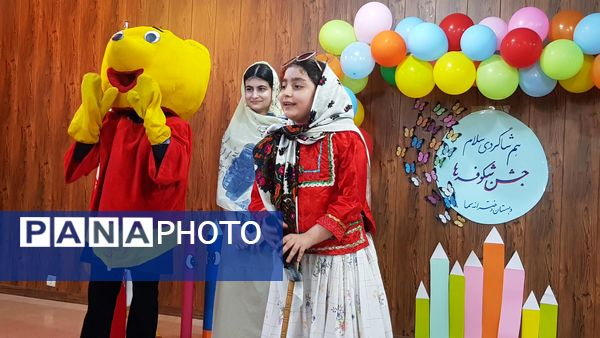 جشن شکوفه‌های دبستان دخترانه سما شیروان 