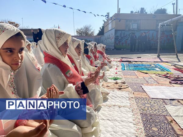 آسمان باخرز به امید رحمت؛ نماز باران با حضور دانش‌آموزان و مسئولان اقامه شد
