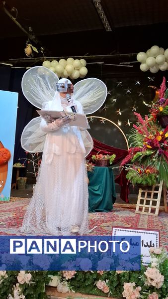 جشن یلدا ۱۴۰۴ در مدرسه ۱۷ شهریور شهرستان بجنورد 