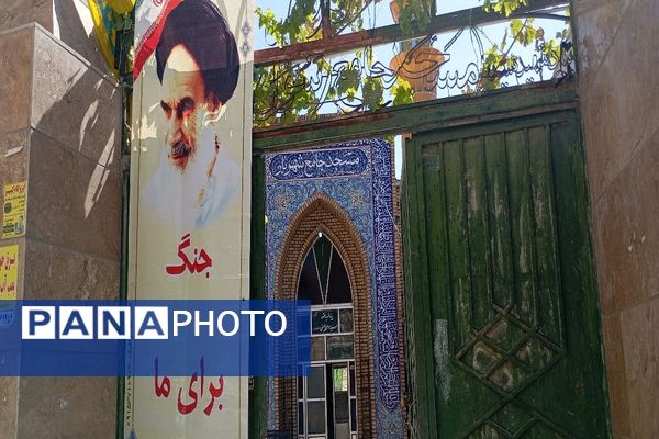 اقامه نماز جمعه در هفته دفاع مقدس  در شهر بار نیشابور