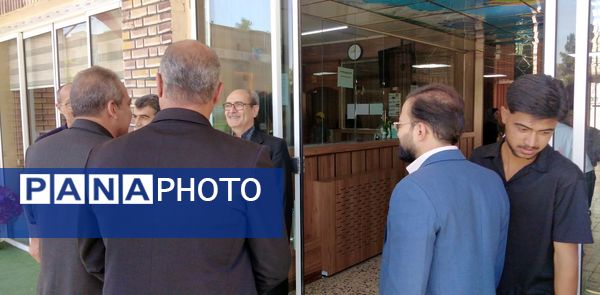 از زمین چمن تا میدان همدلی