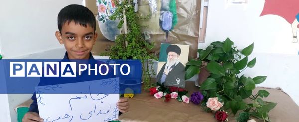 اجرای پویش «جانم فدای رهبر» در آموزشگاه شهید محمد منتظر قائم خاتم 