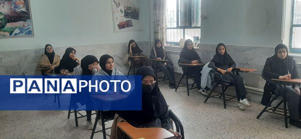 حوزه امتحانی در دبیرستان نمونه شهید محمدی پور خلیل آباد 