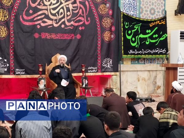 عزاداری هیات‌های دانش‌آموزی در کاظمیه