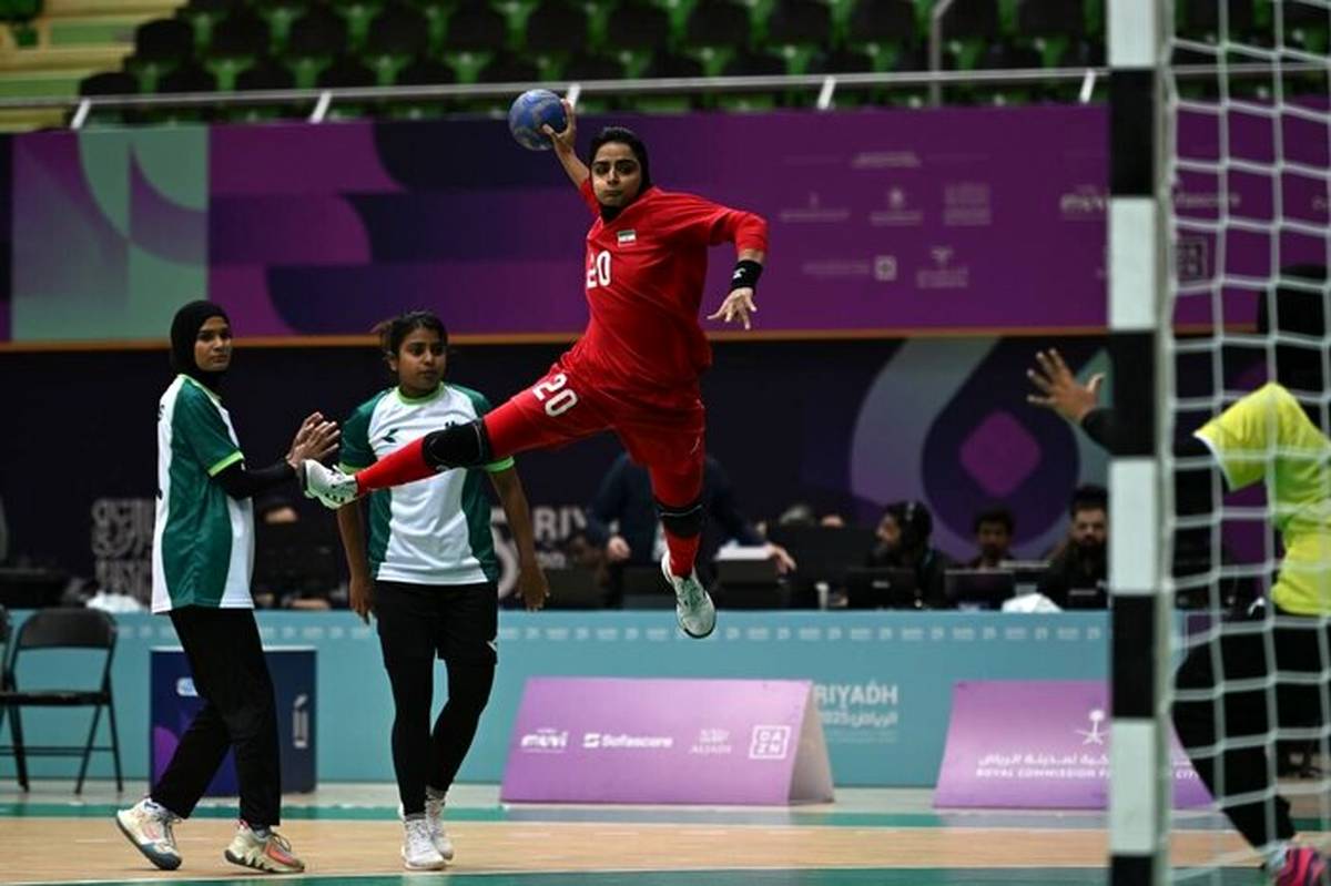 بازی‌های کشورهای اسلامی؛ صعود بانوان هندبال ایران به نیمه نهایی