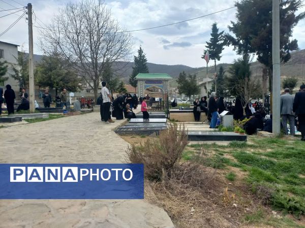 سنت حضور در آرامگاه اموات در روز عید فطر در کیاسر 