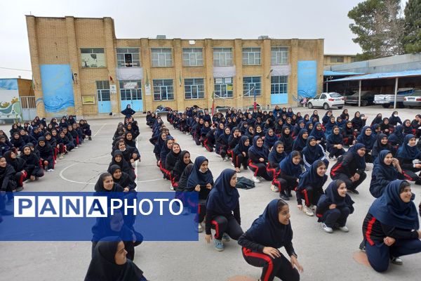 المپیاد ورزشی درون مدرسه‌ای در دبیرستان شاهد فیض ناحیه ۳ شیراز