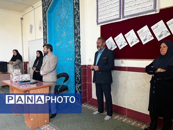 تجلیل از برگزیدگان مسابقات قرآنی 