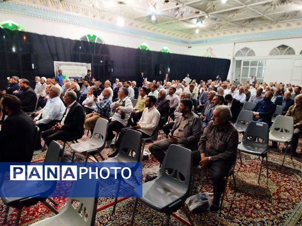 همایش مسئولین هیات مذهبی و مداحان اهل بیت علیهم السلام در شهرستان کاشمر