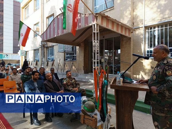 گرامیداشت هفته دفاع مقدس در اداره آموزش و پرورش ناحیه ۳ مشهد