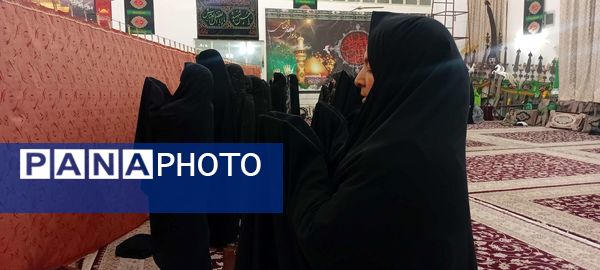 نماز جماعت در شب میلاد حضرت زهرا س در خلیل آباد