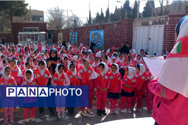 یادواره شهید حاج قاسم سلیمانی در مدرسه ۲۲بهمن دوره اول شهرستان آباده