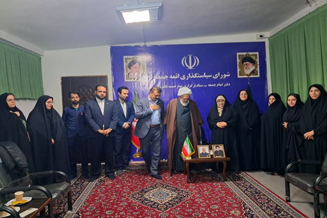 گرامیداشت هفته سواد‌آموزی در شهرستان قائمشهر