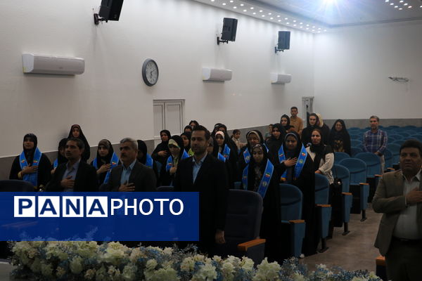 بدرقه کاروان دانش‌آموزان دختر بوشهر به سفر معنوی عمره