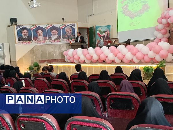 مراسم جشن روز دختر و تجلیل از دختران حافظ قرآن در شهرستان بم