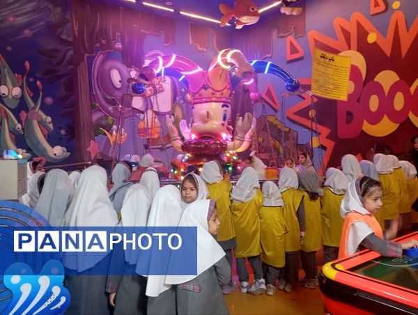 اردو تفریحی دانش آموزان دبستان دخترانه نرجس یک و دو 