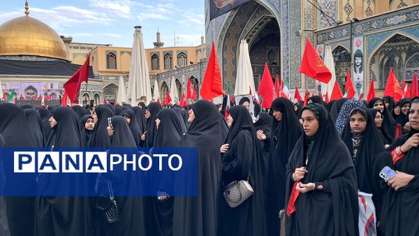 گردهمایی باشکوه بانوان مشهدی در اجتماع "یک ایران یک زینب" در حرم مطهر رضوی