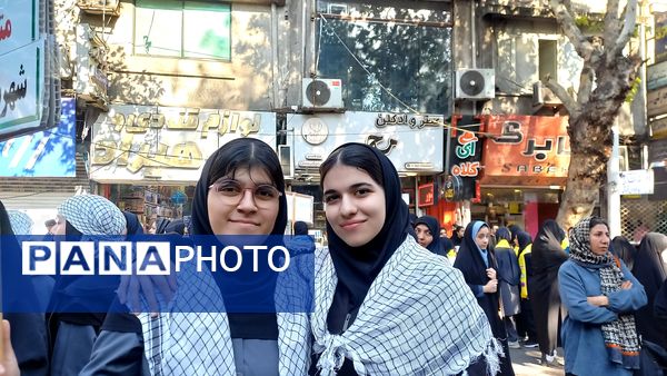 راهپیمایی ۱۳ آبان در قائمشهر