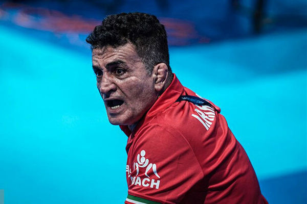 ساخت بنای کشتی آذربایجان با خشت «بنا»/ محمد بنا با دستیاران ایرانی راهی باکو شد