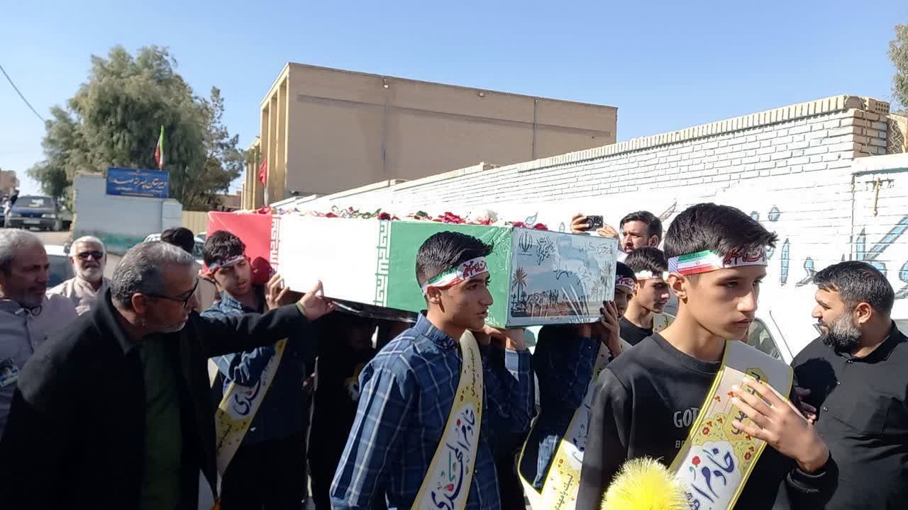 استقبال از شهید گمنام در مدارس ابرکوه