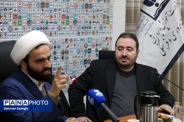 دورهمی فعالان حوزه کودک و نوجوان با معاون پرورشی و فرهنگی وزیر آموزش‌وپرورش