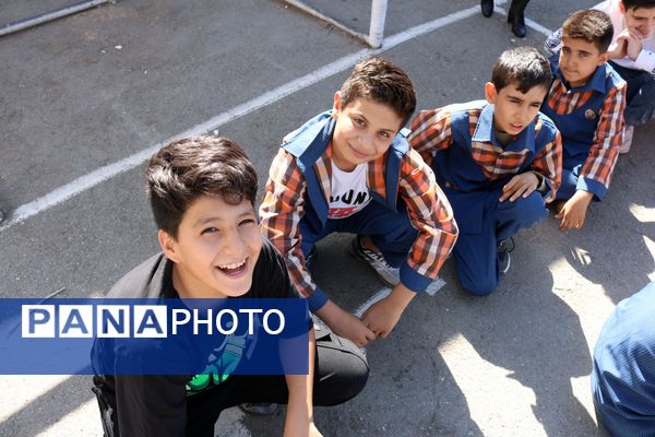 جشن عاطفه‌ها در مدرسه بزرگمهر مرند