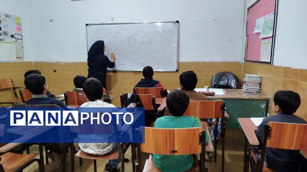 روشنگریِ جهادی؛ جهادِ آموزشیِ معلمان در مدارس یزد