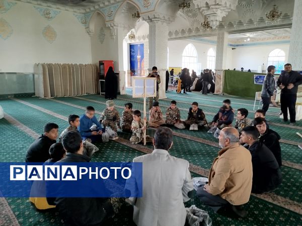 گردهمایی باشکوه بسیجیان کاشمر در باغمزار به مناسبت هفته بسیج  