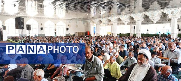 نماز جمعه؛ خواستگاه عبادت و سنگر علم و سیاست 