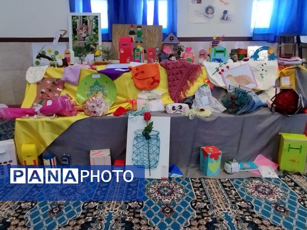  نمایشگاه دست‌سازه‌ها و فعالیت‌های پژوهشی در دبستان شقایق‌ها شهرستان ملارد