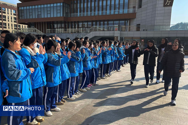 بازدید دانش‌آموزان والیبالیست زیر ۱۵ سال ایران از مدرسه شانگژو در روز چهارم مسابقات