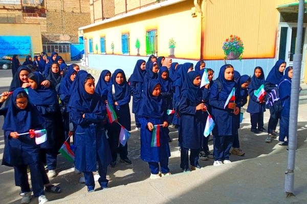 برگزاری جشن جوانه‌ها در آموزشگاه میرزا جعفر سروقد