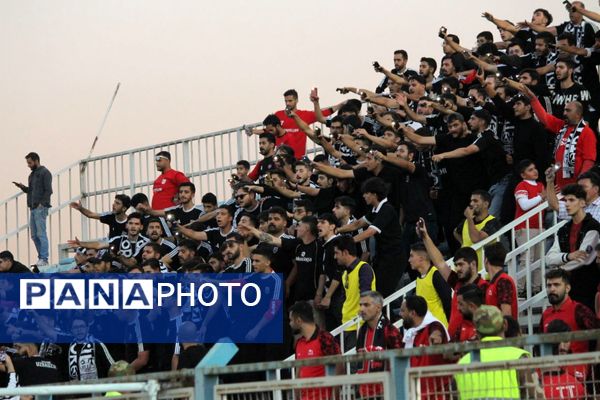 بازی بدون گل تراکتور و فجر سپاسی